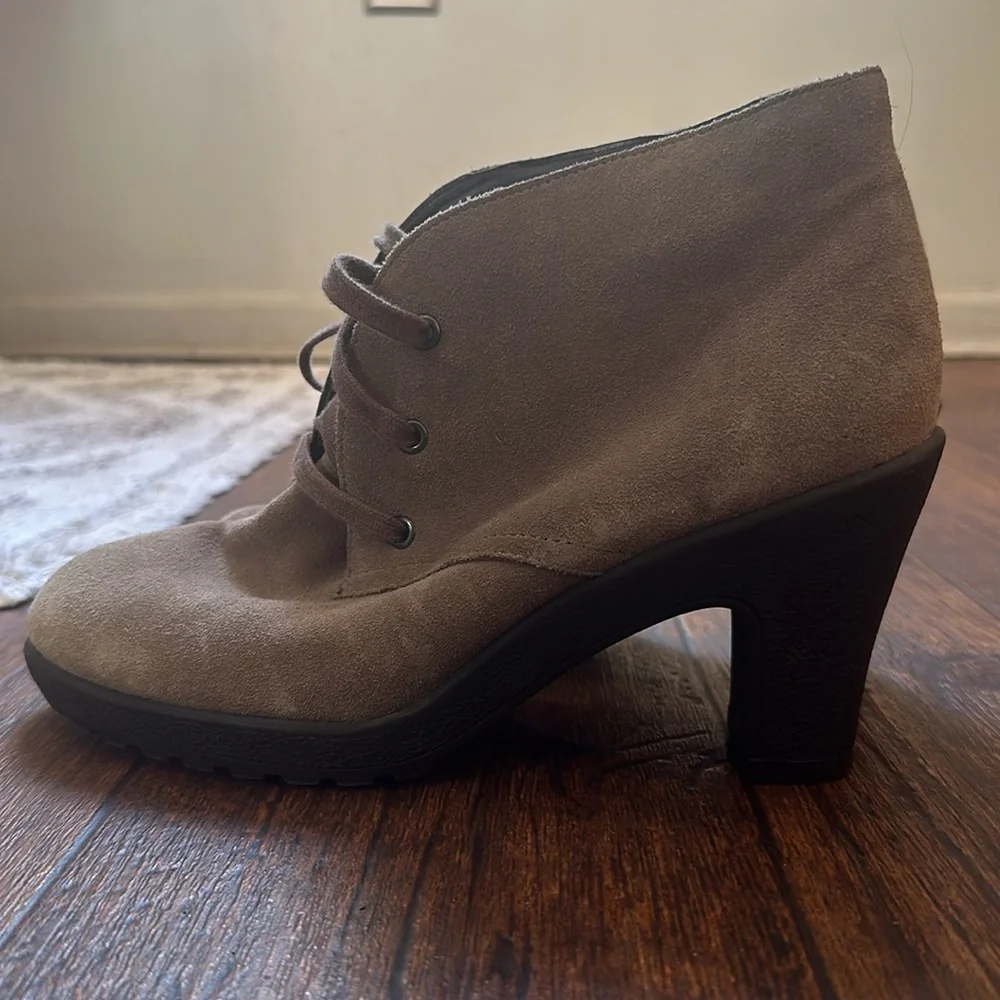 Aerosoles Taupe Boots With Heels 8 - Picture 5 of 7